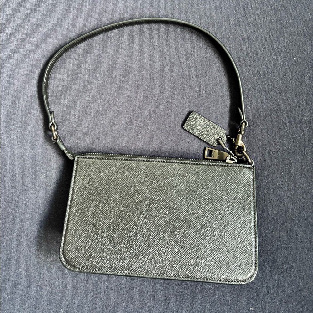 COACH POUCH BAG WITH SIGNATURE CANVAS - Picture 3 of 5